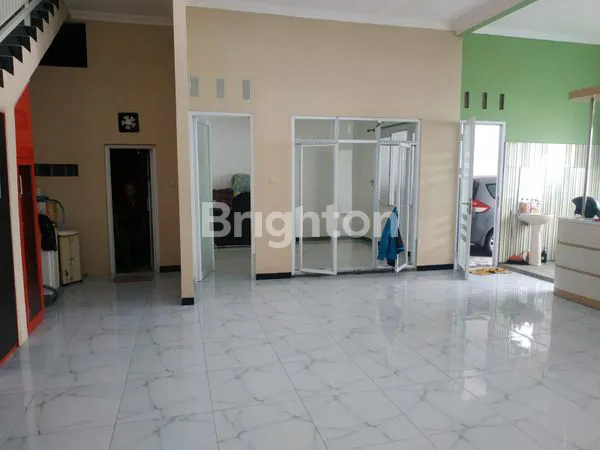image RUMAH BAGUS TERAWAT DI KOMPLEKS PERUMAHAN PUSAT MOJOKERTO  (4)