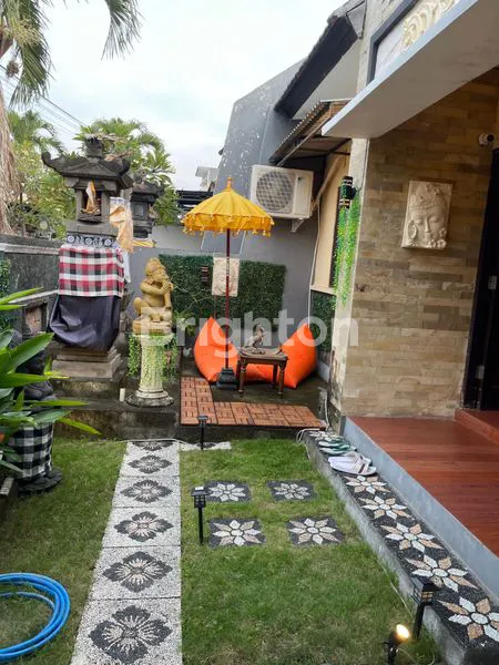 image RUMAH BARU 1 LANTAI KONSEP VILLA MINIMALIS, FULL FURNISH, DENGAN 2 KAMAR TIDUR DI SINGARAJA (2)