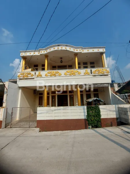 image RUMAH LUAS SIAP HUNI SEMI FURNISHED DI JATIASIH BEKASI (1)