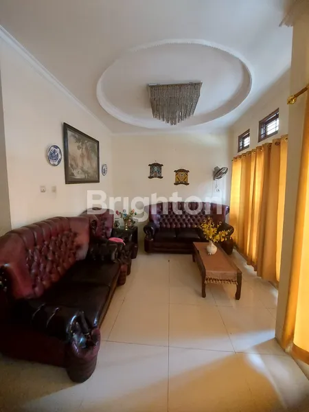 image RUMAH LUAS SIAP HUNI SEMI FURNISHED DI JATIASIH BEKASI (2)