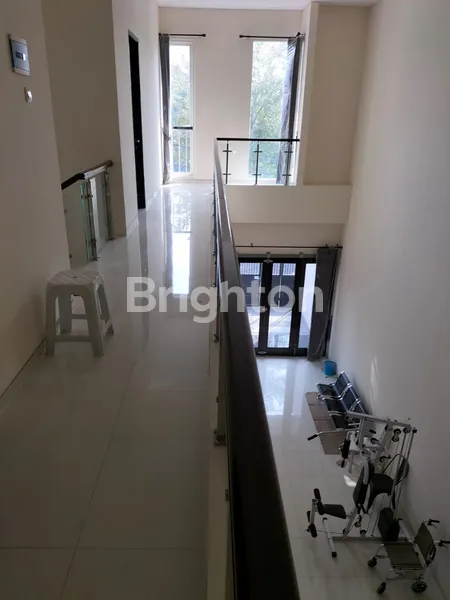 image RUMAH HOOK BARU MINIMALIS DAN BAGUS DI GRIYA BABATAN MUKTI SURABAYA (8)