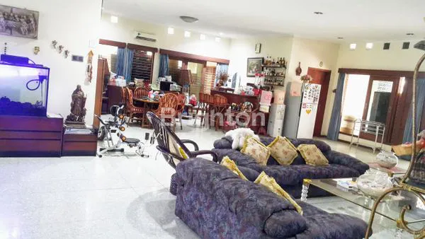 image RUMAH HOOK PAKIS ARGOSARI , SELANGKAH KE CIPUTRA WORLD SURABAYA BARAT (7)