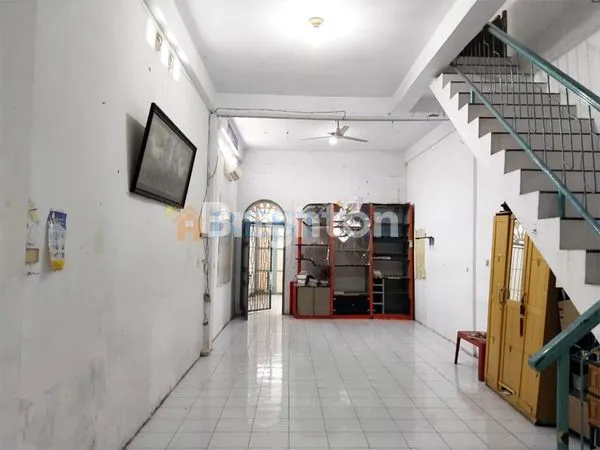 image RUMAH YOS SUDARSO SIMP ADAM MALIK (3)