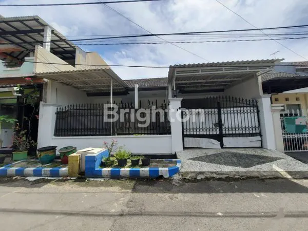 image RUMAH 1 LANTAI DI BENDUL MERISI SELATAN (2)