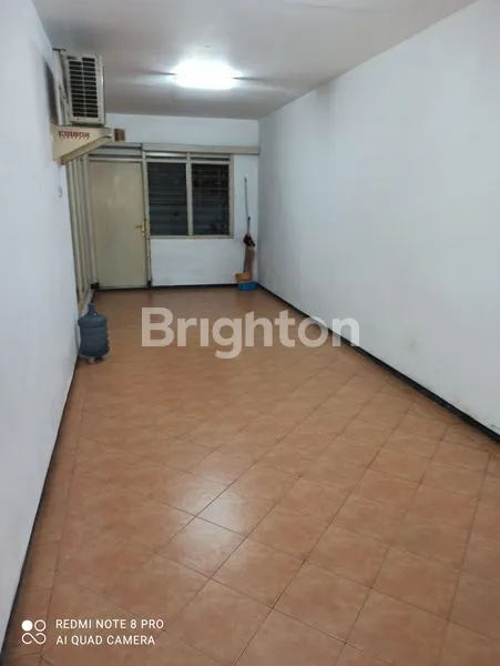 image RUMAH 1 LANTAI , ROW JALAN 4 MOBIL (6)