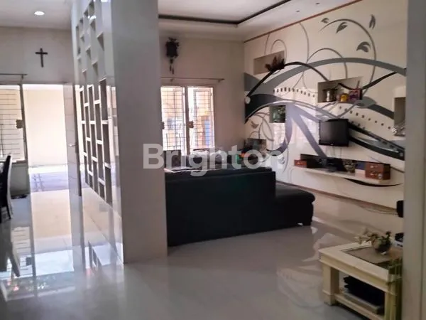 image RUMAH DHARMAHUSADA INDAH BARAT (4)