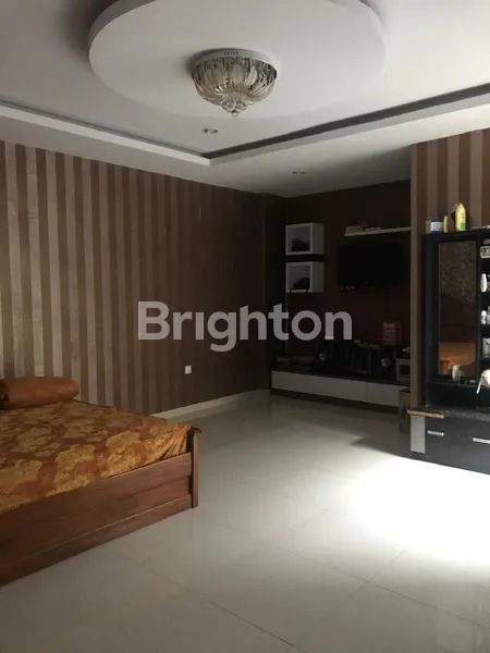 image RUMAH CANTIK STRATEGIS DI KEZIA RESIDENCE (6)