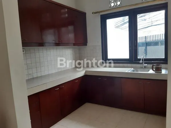 image RUMAH BARU RENOVASI DI PALMERAH SLIPI, JAKARTA BARAT (8)