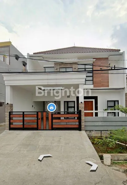 image RUMAH MEWAH SIAP HUNI DI KOMPLEK NYAMAN (1)