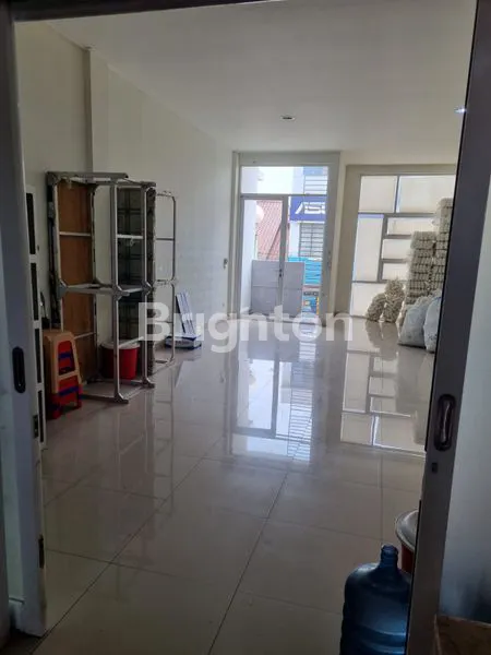 image RUKO 3 LANTAI DI MAINROAD YANG  COCOK UNTUK TEMPAT USAHA (3)