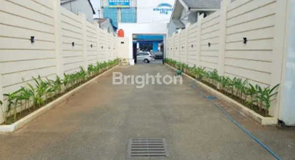 image RUMAH 3 LANTAI SIAP HUNI DEKAT EXIT TOL JORR CINERE RAYA, DEPOK (7)