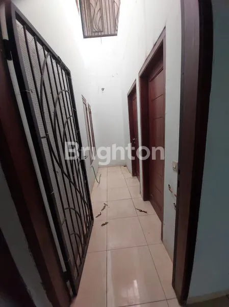 image RUMAH HOOK DI PERUMAHAN GRAHA TAMAN BUNGA MIJEN SEMARANG BARAT (2)