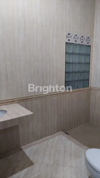 image RUMAH HOOK DI PERUMAHAN GRAHA TAMAN BUNGA MIJEN SEMARANG BARAT (5)