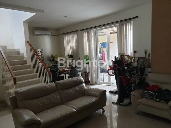 image RUMAH MODERN MINIMALIS 2 LANTAI (3)