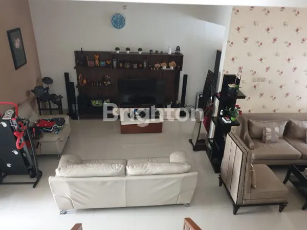 image RUMAH MODERN MINIMALIS 2 LANTAI (4)