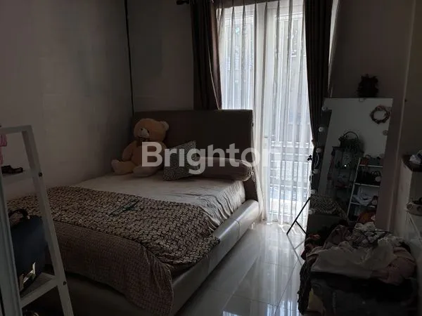 image RUMAH MODERN MINIMALIS 2 LANTAI (6)