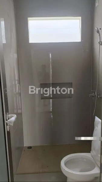 image RUMAH 2LT BARU GRESS MINIMALIS SIAP HUNI GREENLAND MENGANTI BARAT SURABAYA (7)