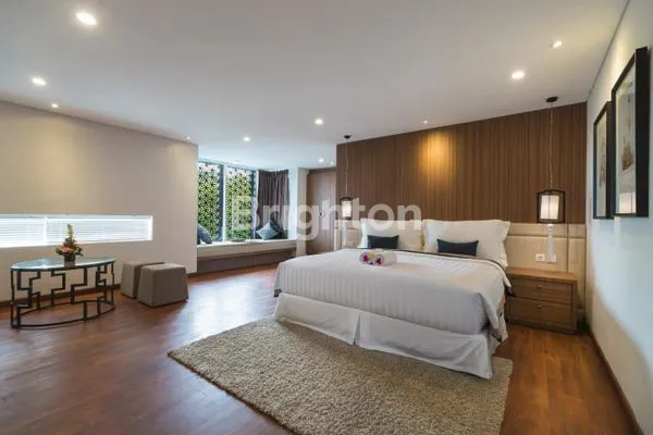 image VILLA DENGAN INFINITY POOL DI NUSA DUA (3)