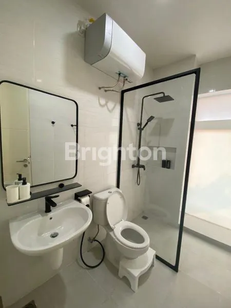 image RUMAH CANTIK SEMI FURNISHED LARANGAN TANGERANG (6)