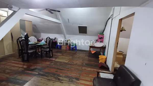 image JUAL CEPAT RUMAH TEMBUS GUDANG SURABAYA UTARA PUSAT KOTA DEKAT PELABUHAN (2)