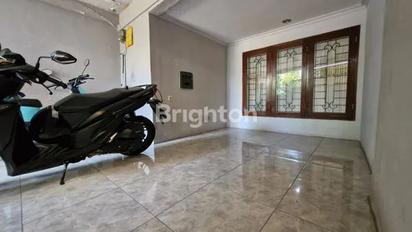 image RUMAH KEMANGGISAN HANYA 5 MENIT KE TAMAN ANGGREK (2)