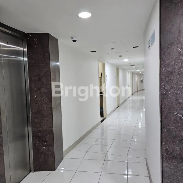 image MURAH TERAWAT SIAP HUNI APARTEMEN BERKELEY UC (6)
