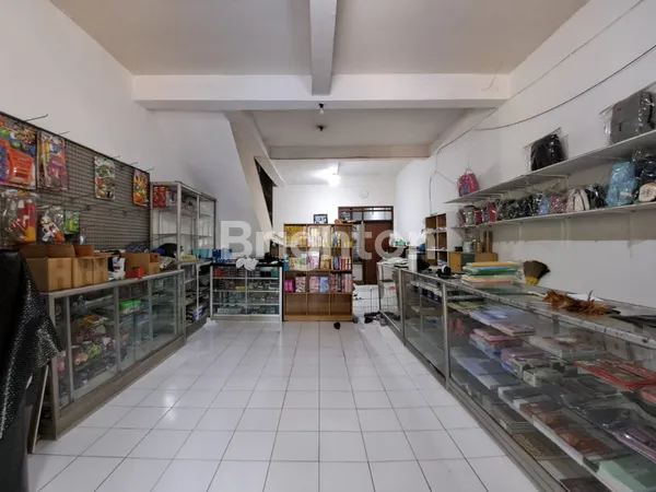 RUKO STRATEGIS SIAP DAGANG DI TAMAN HOLIS INDAH 2