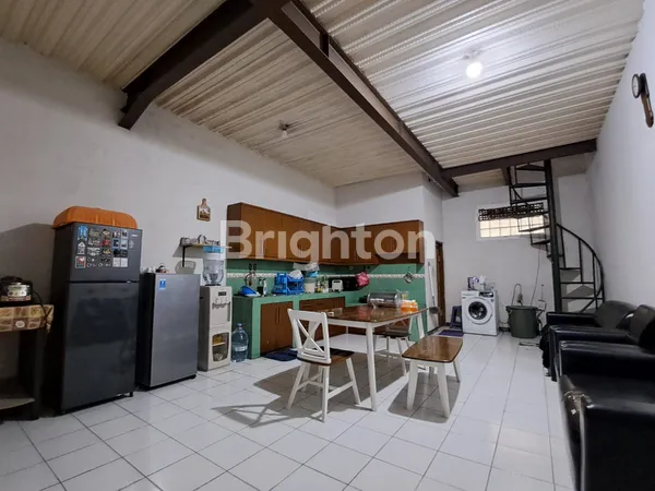 image RUKO STRATEGIS SIAP DAGANG DI TAMAN HOLIS INDAH 2 (4)