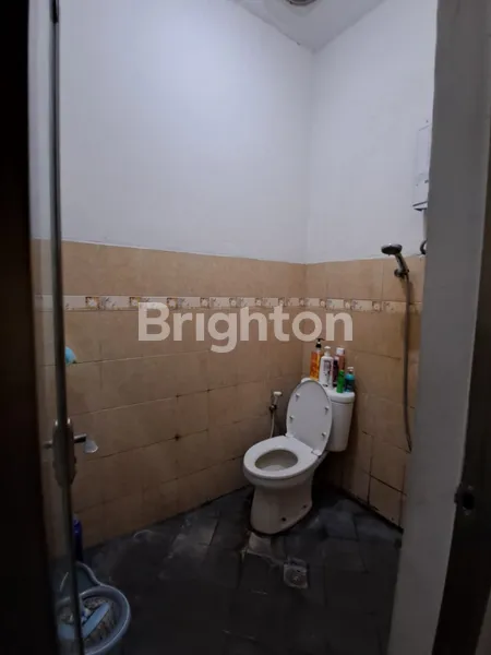 image RUKO STRATEGIS SIAP DAGANG DI TAMAN HOLIS INDAH 2 (5)