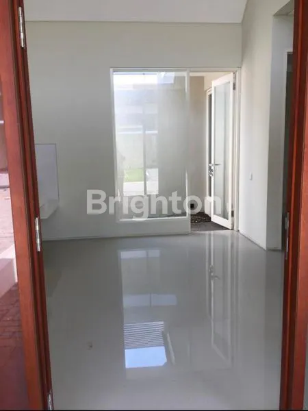 image RUMAH MINIMALIS SIAP HUNI DI NORTHWEST PARK (2)