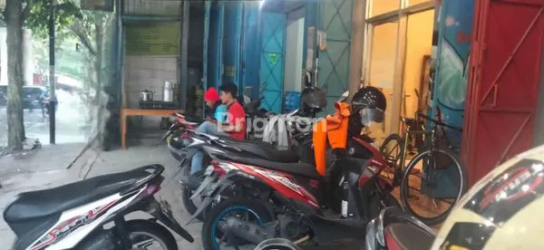 image RUKO 2 LANTAI BAGIAN BELAKANG BENGKEL POSISI HOOK PINGGIR JALAN STRATEGIS BUAT USAHA DEKAT TAMAN JAYAWIJAYA MOJOSONGO SOLO (3)