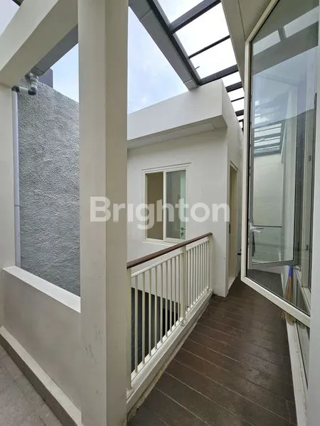 image SEMI FURNISHED - RUMAH GRAND PAKUWON  (4)