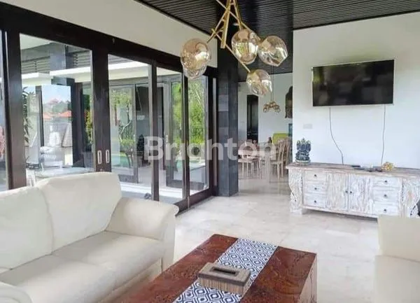 image VILLA MODERN TROPIS AT UNGASAN JIMBARAN BALI (4)
