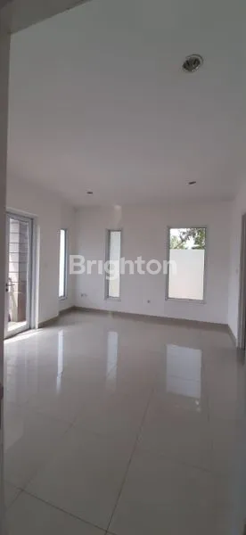 image RUMAH CANTIK KARELIA DEKAT RUKO HITS GADING SERPONG (5)