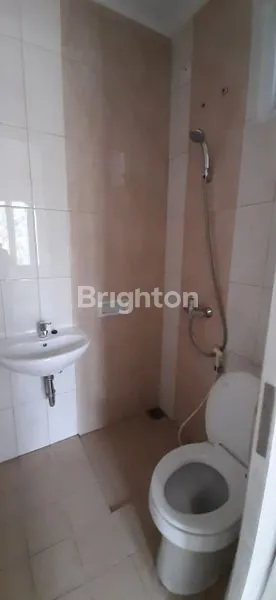 image RUMAH CANTIK KARELIA DEKAT RUKO HITS GADING SERPONG (4)