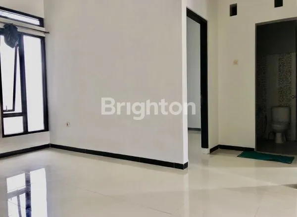 image RUMAH SIAP PAKAI DI GENTAN!! KONDISI TERAWAT DAN ISTIMEWA!! ONE GATE SISTEM (4)