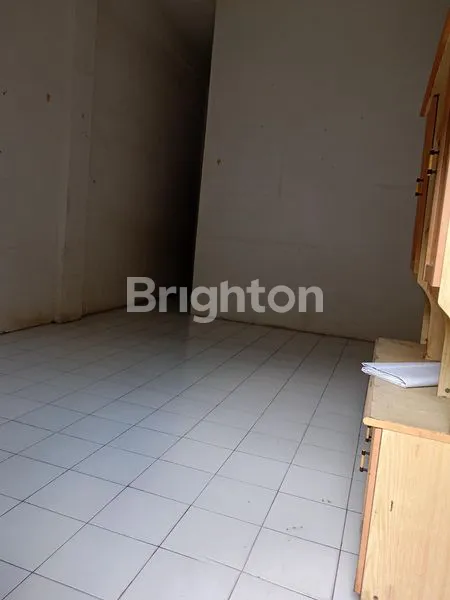image RUMAH 2,5 LANTAI DI TENGAH KOTA (6)
