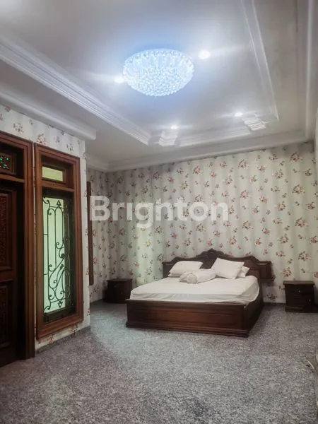 image DIJUAL RUMAH CLASSIC SUPER MEWAH DI KEMANG PRATAMA REGENCY BEKASI (4)