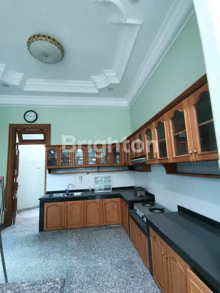image DIJUAL RUMAH CLASSIC SUPER MEWAH DI KEMANG PRATAMA REGENCY BEKASI (6)