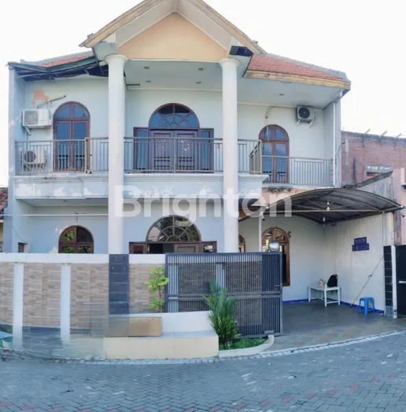 image ISTANA MENTARI SIDOARJO SIAP HUNI ROW LEBAR 2 LANTAI (1)