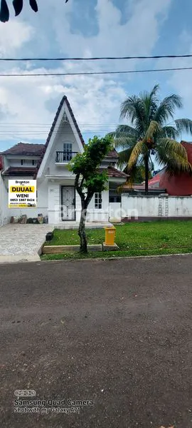 RUMAH MINIMALIS DENGAN MEZZANINE DI KAWASAN ELITE SENTUL