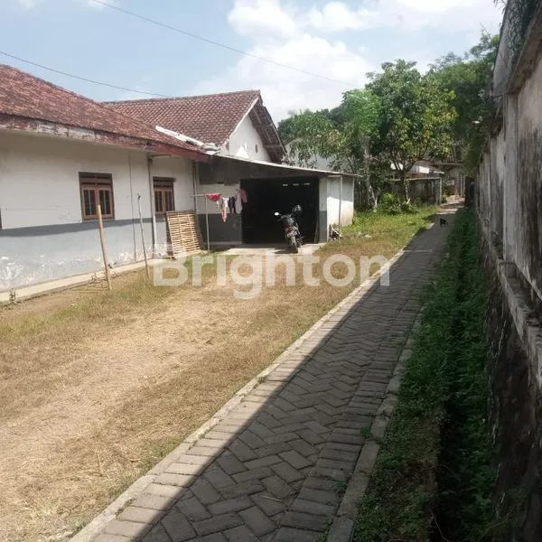 image RUMAH LAMA ASRI DAN TERAWAT SERUT - PANTI (4)