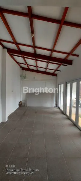 image RUMAH MINIMALIS DENGAN MEZZANINE DI KAWASAN ELITE SENTUL (6)