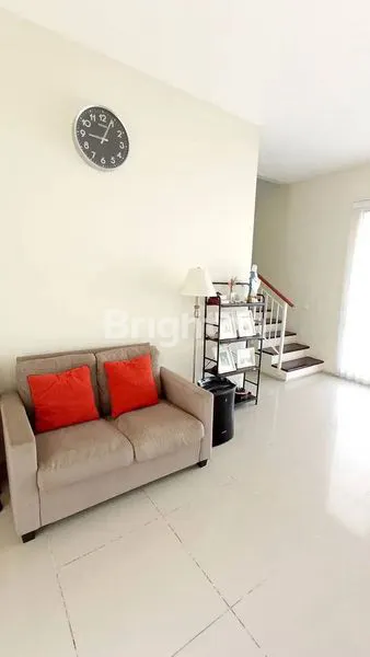 image RUMAH GREENHILL CITRALAND UTARA SURABAYA  (2)