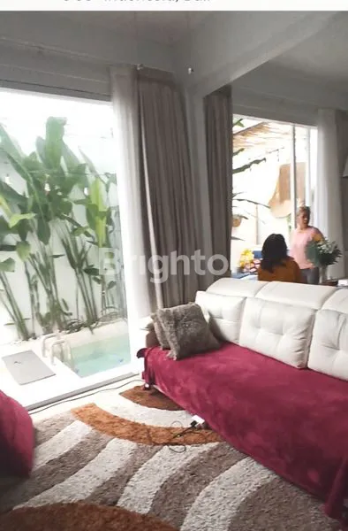 image RUMAH ASRI SEMI VILA WITH POOL DI BATUBULAN (3)