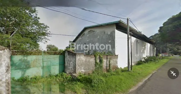 image GUDANG PARKIRAN LUAS DI KEDIRI  (2)