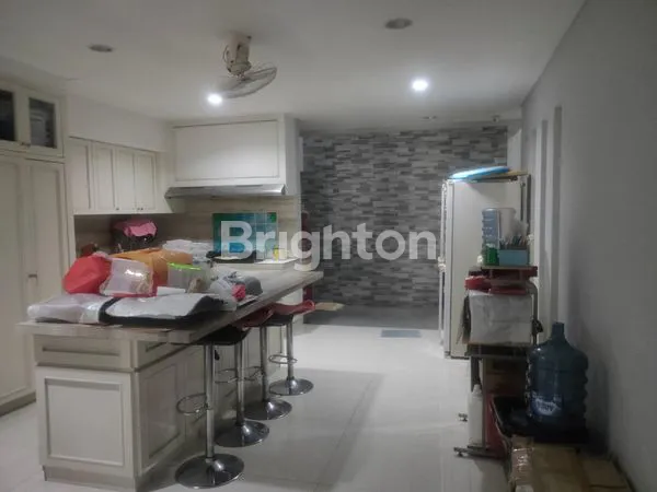 image RUMAH GREENVILLE FULL FURNISHED 4 LT JALAN 2 MOBIL LEGA  (2)