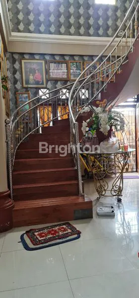 image RUMAH DUA LANTAI FULL FURNISH LOKASI ALANG ALANG LEBAR (4)