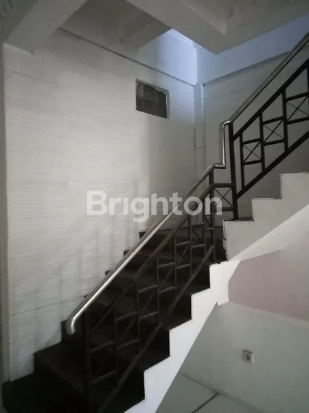 image RUKO NOL JALAN RAYA ARIF RAHMAN HAKIM BU, 3.5LANTAI, JALAN UTAMA ARIF RAHMAN HAKIM, COCOK BUAT USAHA  PARKIR DEPAN OK (5)