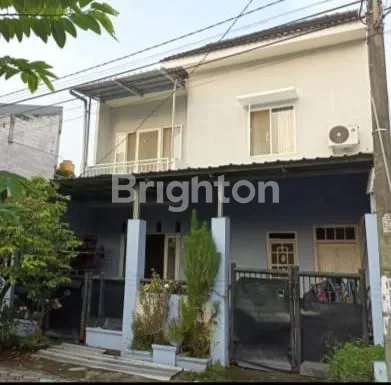 image RUMAH SECOND 2 LANTAI SIAP HUNI (1)